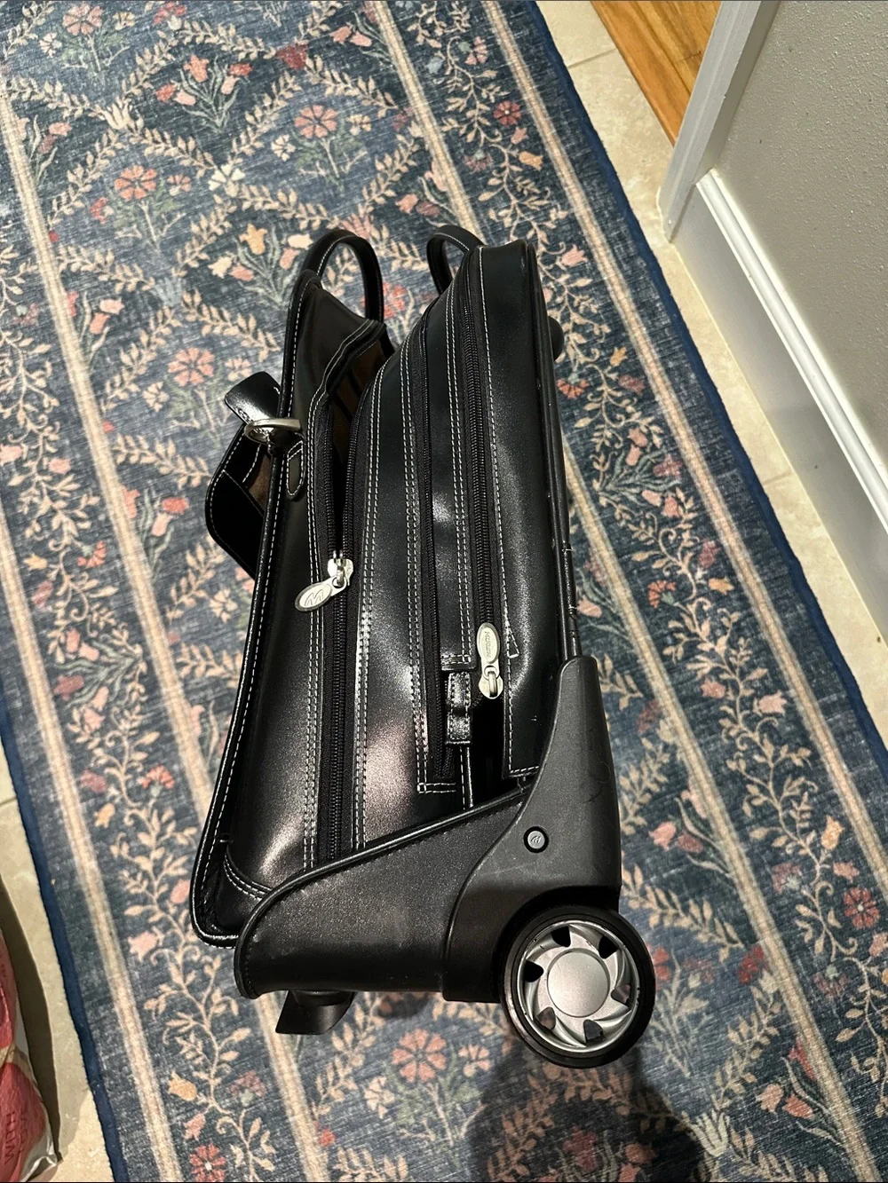 Mcklein Melrose laptop bag. Black EUC